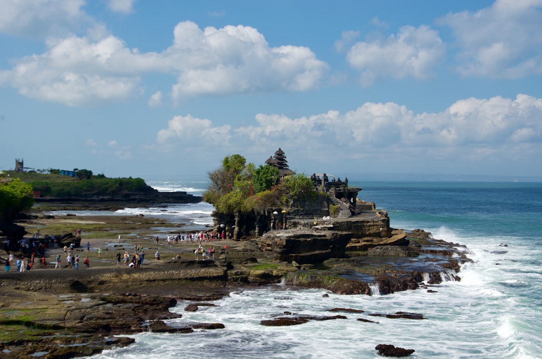 découvrez nos conseils essentiels pour voyager à bali, indonésie : meilleures plages, activités incontournables, astuces locales et informations pratiques pour un séjour réussi.