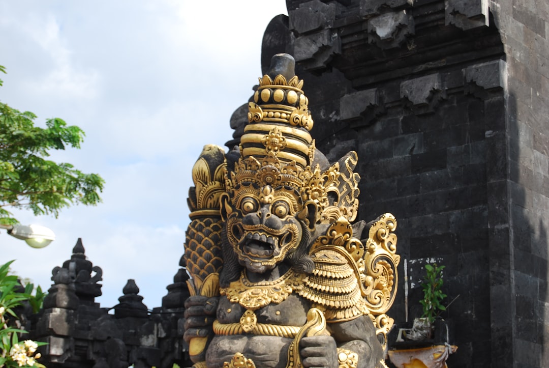 découvrez munduk à bali avec notre guide de voyage complet : plages, randonnées, culture locale, hébergements et conseils pratiques pour un séjour inoubliable.